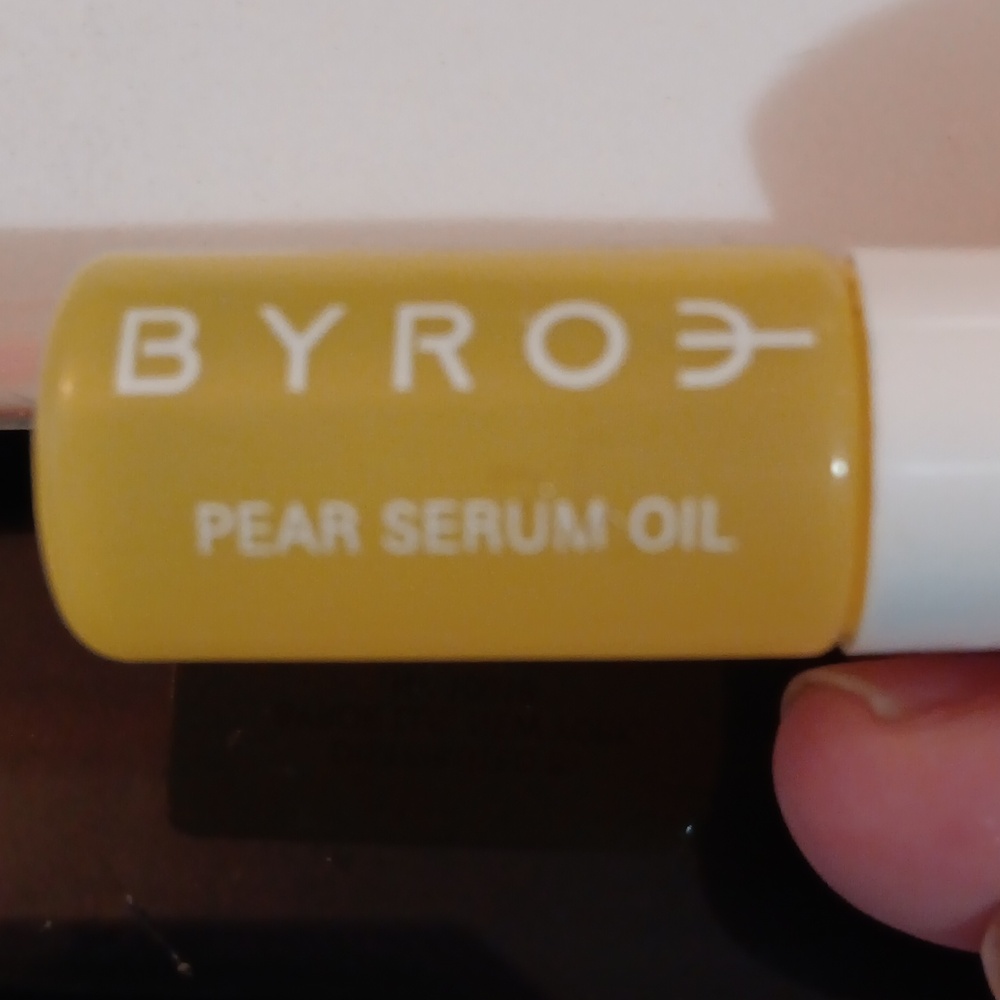 Byroe pear serum oil
